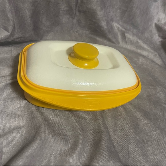 RangeMate Rectange Yellow Microwave Grill Cooker - Picture 1 of 6